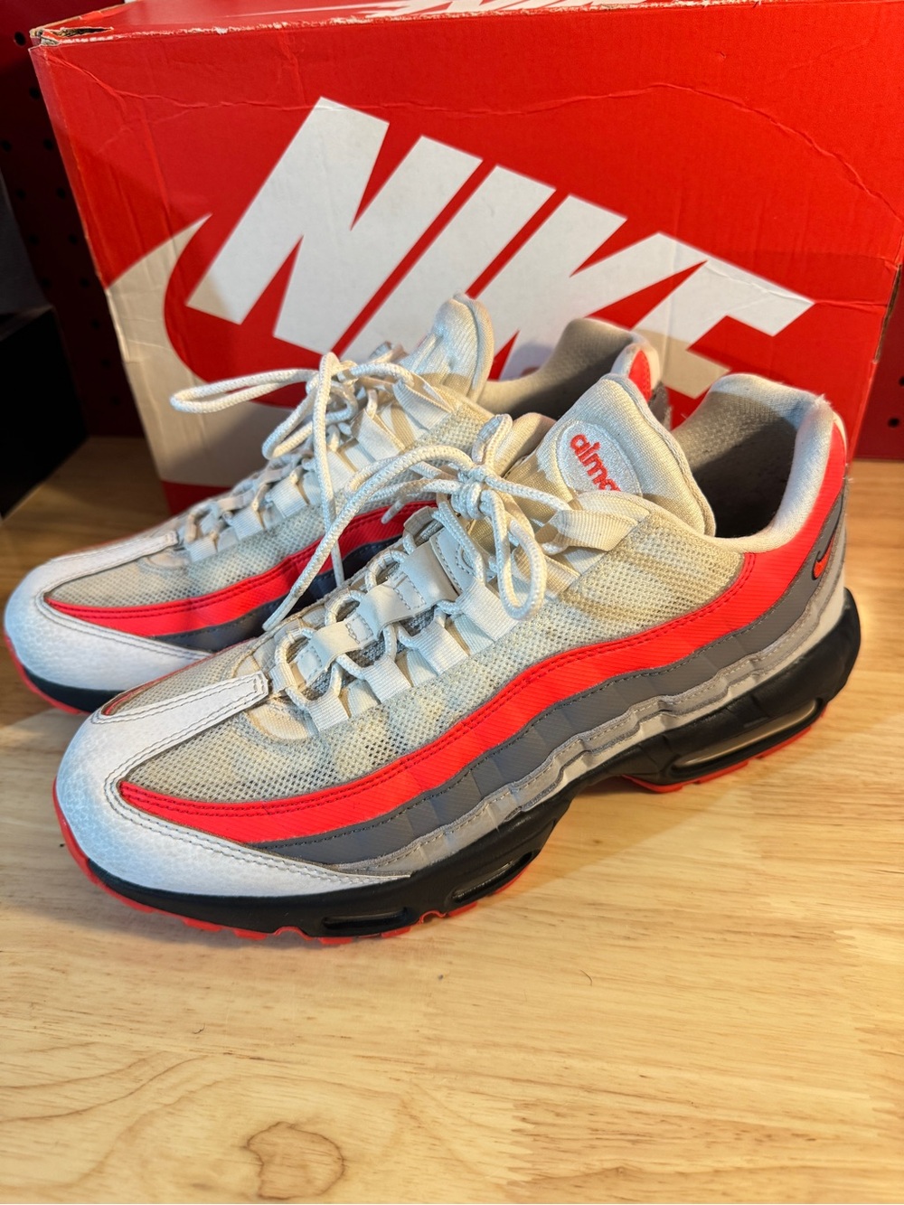 Nike Men’s Air Max 95 Size 10